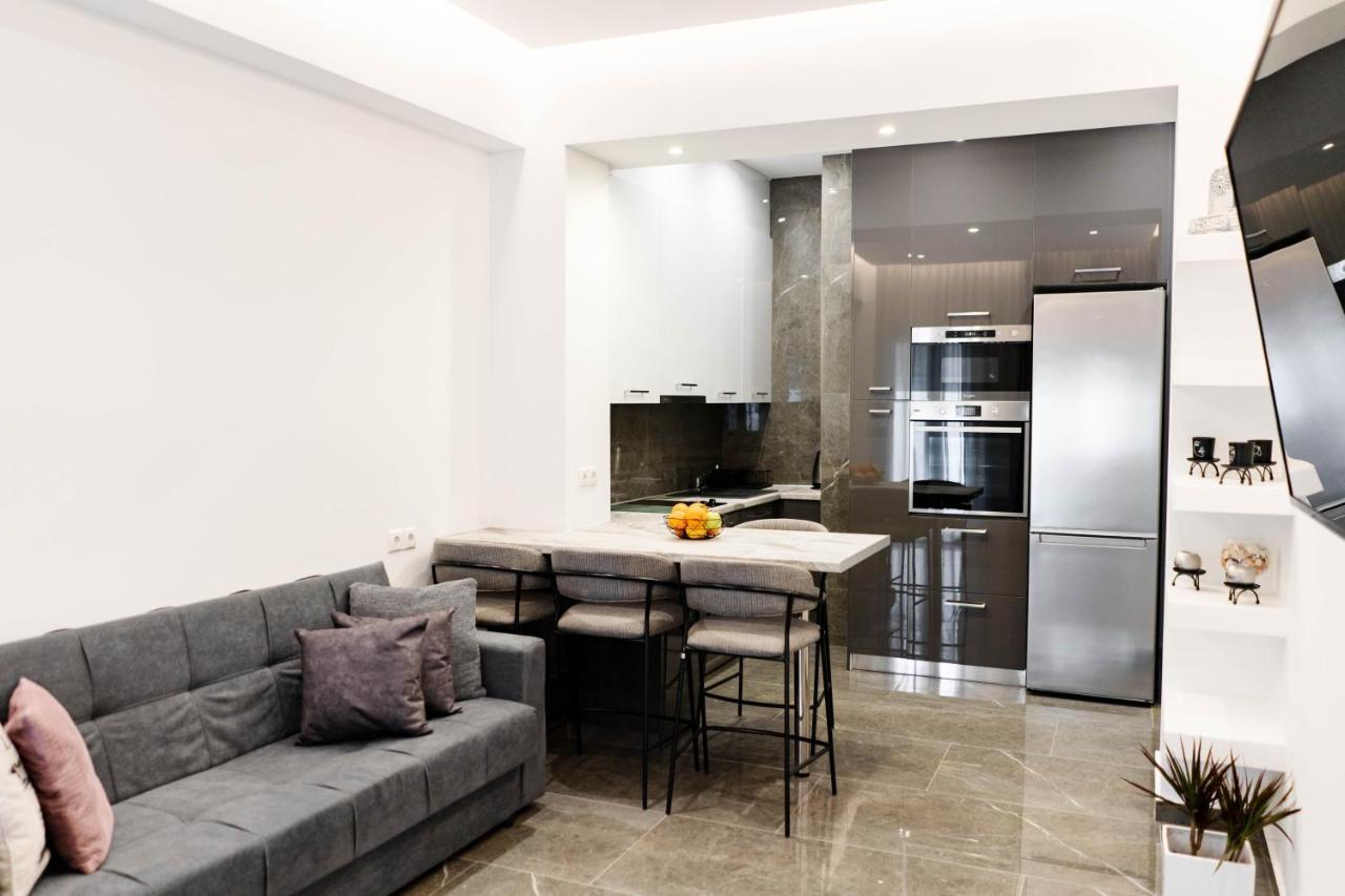 Larissa Railway &Metro Station Apartment Athén Kültér fotó